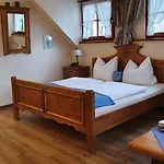Weingut Magdalenenhof 3* روديسهايم ام رين